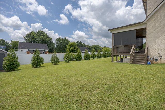 1002 Pheasant Run Ct, Spring Hill, TN 37174