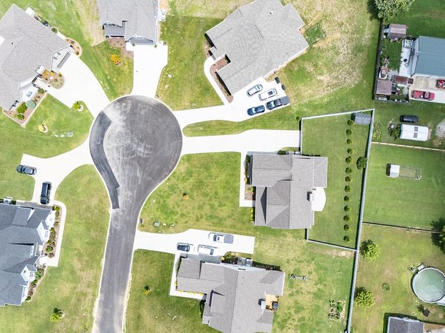 1002 Pheasant Run Ct, Spring Hill, TN 37174