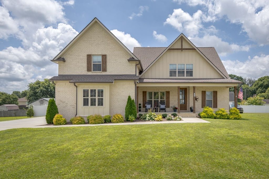 1002 Pheasant Run Ct, Spring Hill, TN 37174