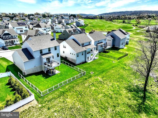 2517 WOODSPRING DR, York, PA 17402