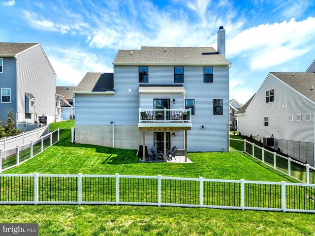 2517 WOODSPRING DR, York, PA 17402