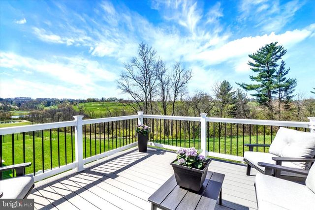 2517 WOODSPRING DR, York, PA 17402