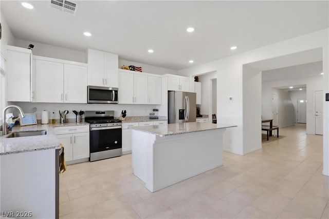 1754 Bonnie Bay Place, North Las Vegas, NV 89084