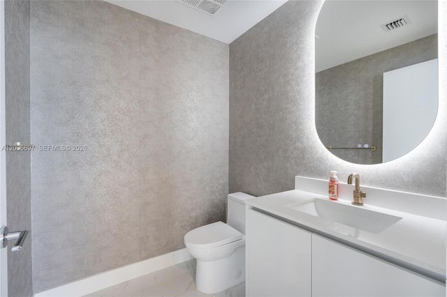 700 NE 24th ST 5407, Miami, FL 33137