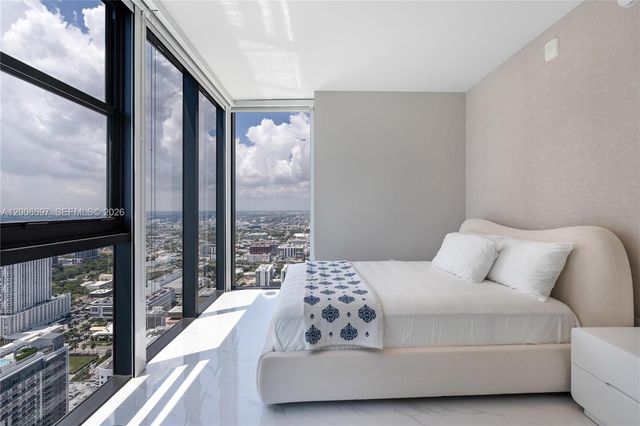 700 NE 24th ST 5407, Miami, FL 33137