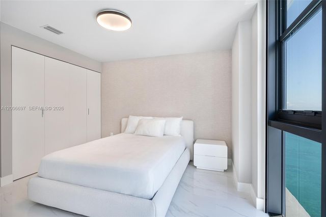 700 NE 24th ST 5407, Miami, FL 33137