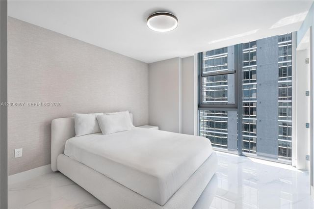 700 NE 24th ST 5407, Miami, FL 33137