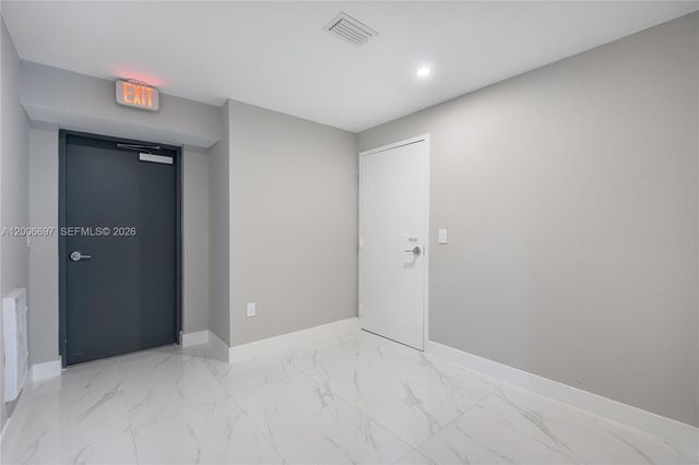 700 NE 24th ST 5407, Miami, FL 33137