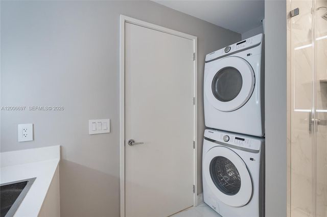 700 NE 24th ST 5407, Miami, FL 33137