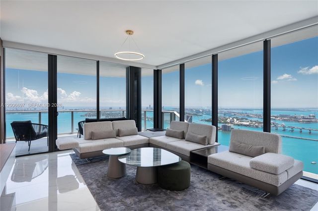 700 NE 24th ST 5407, Miami, FL 33137