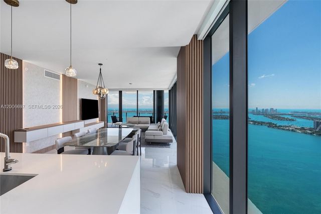 700 NE 24th ST 5407, Miami, FL 33137