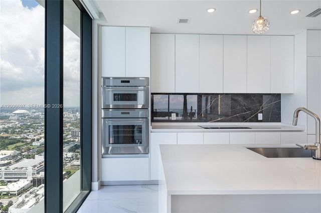 700 NE 24th ST 5407, Miami, FL 33137