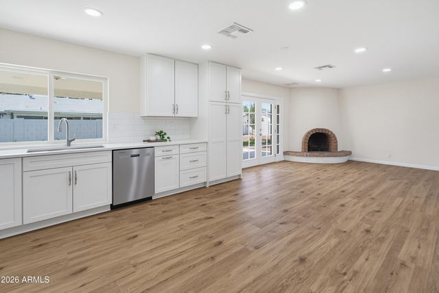 8901 E Lupine Avenue, Scottsdale, AZ 85260