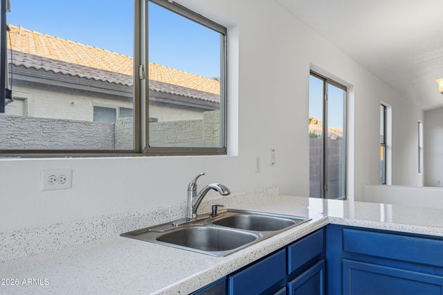 5427 W SANDS Road, Glendale, AZ 85301