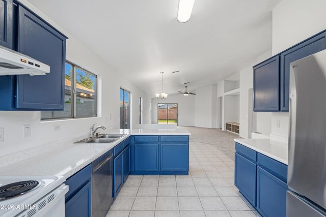 5427 W SANDS Road, Glendale, AZ 85301