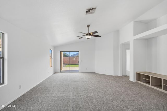 5427 W SANDS Road, Glendale, AZ 85301