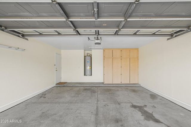 5427 W SANDS Road, Glendale, AZ 85301