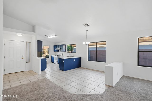 5427 W SANDS Road, Glendale, AZ 85301