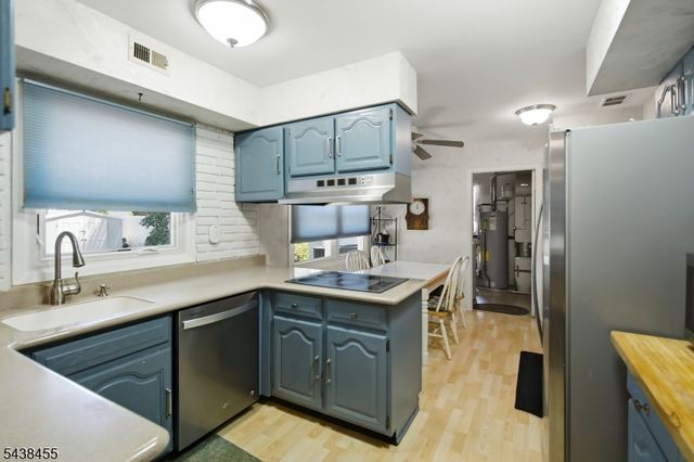 13 Abbott Rd, Franklin Twp., NJ 08873