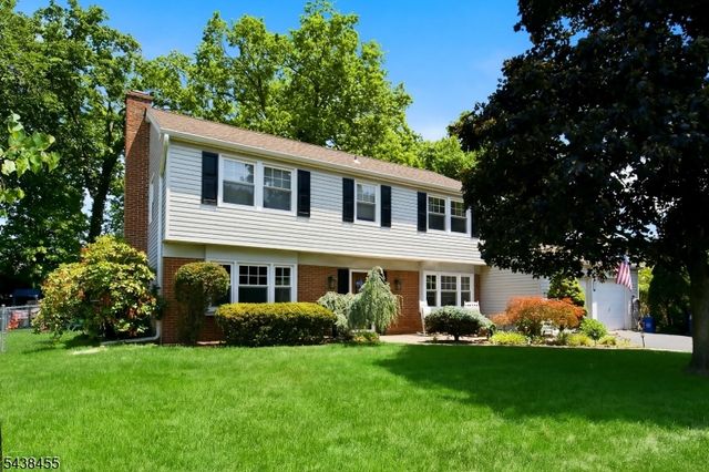 13 Abbott Rd, Franklin Twp., NJ 08873