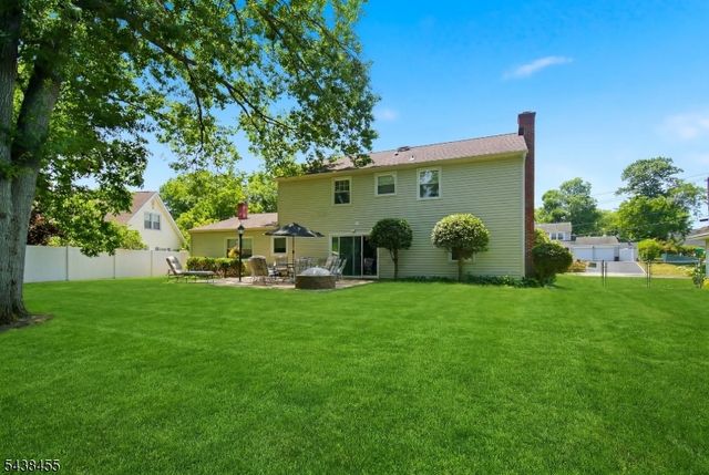 13 Abbott Rd, Franklin Twp., NJ 08873
