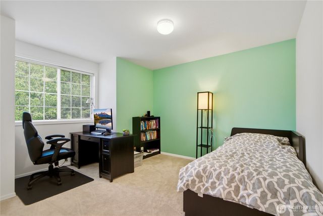 23030 NE 13th Street, Sammamish, WA 98074