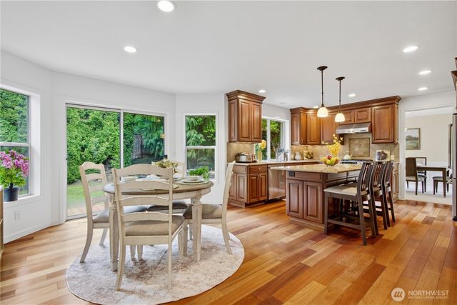 23030 NE 13th Street, Sammamish, WA 98074