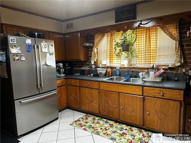 470 North Ogden Street W, Buffalo, NY 14212
