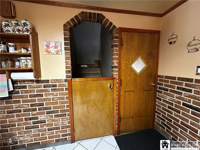 470 North Ogden Street W, Buffalo, NY 14212