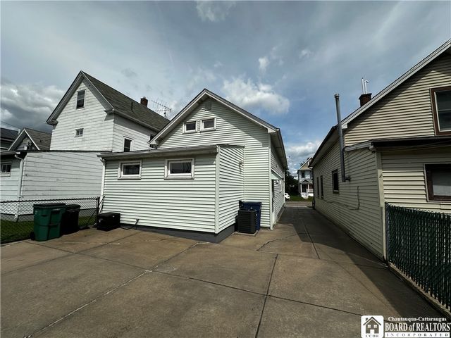 470 North Ogden Street W, Buffalo, NY 14212