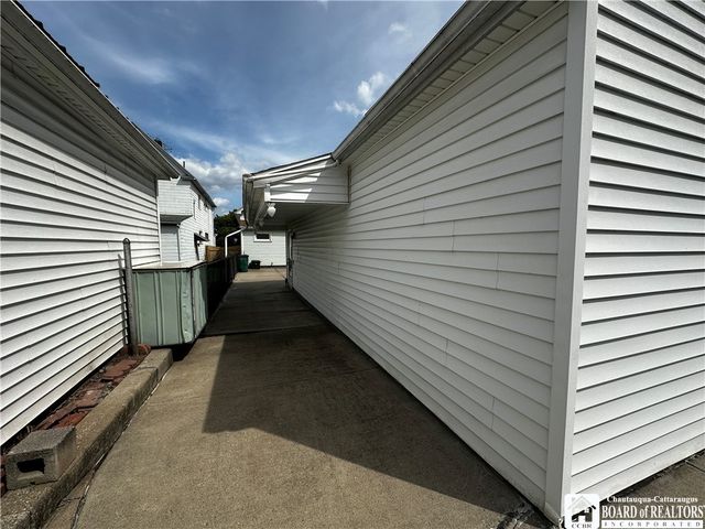 470 North Ogden Street W, Buffalo, NY 14212