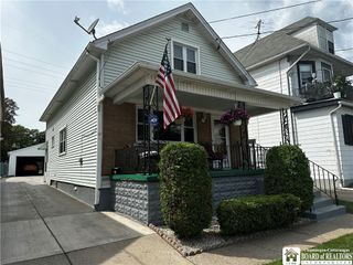 470 North Ogden Street W, Buffalo, NY 14212