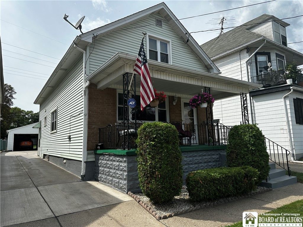 470 North Ogden Street W, Buffalo, NY 14212