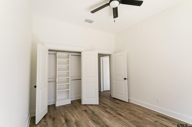 21053 County Road 26, Tyler, TX 75705