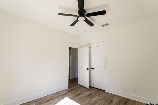 21053 County Road 26, Tyler, TX 75705