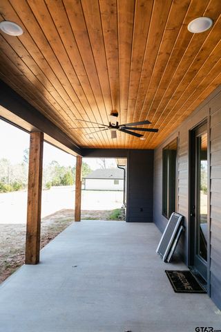 21053 County Road 26, Tyler, TX 75705