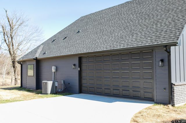 21053 County Road 26, Tyler, TX 75705