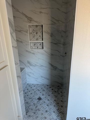 21053 County Road 26, Tyler, TX 75705