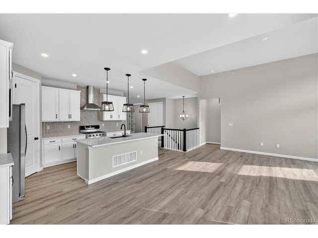 8287 S Quail St, Littleton, CO 80127