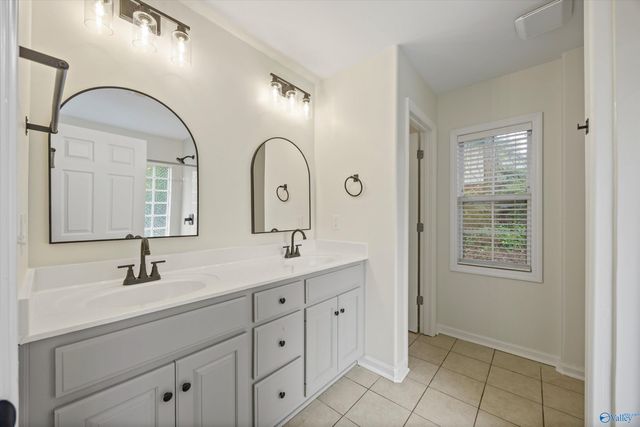 128 Honeycutt Road, Hazel Green, AL 35750