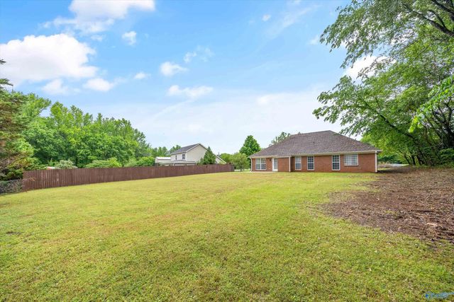 128 Honeycutt Road, Hazel Green, AL 35750