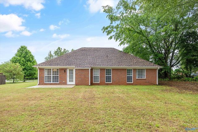 128 Honeycutt Road, Hazel Green, AL 35750