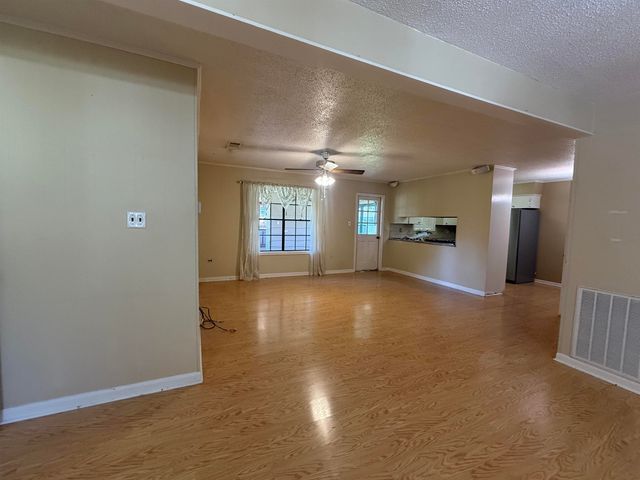 124 Belle Helene St, Thibodaux, LA 70301