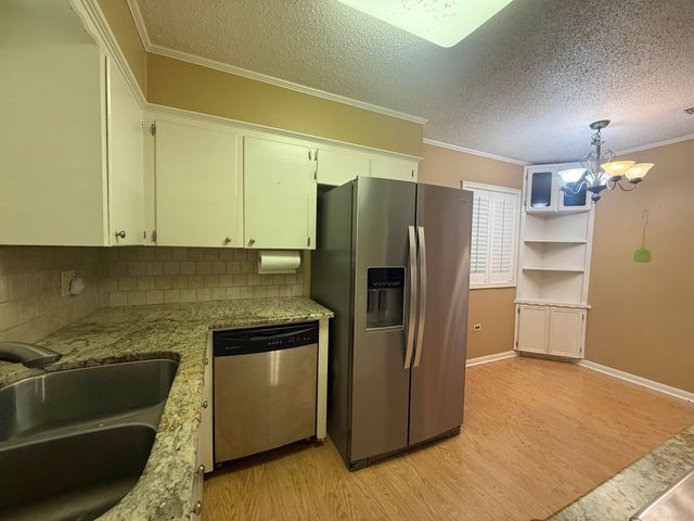 124 Belle Helene St, Thibodaux, LA 70301