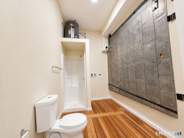 105 Bank Street 2D, Waterbury, CT 06702