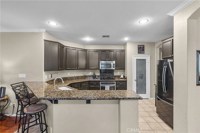 39926 Meadowcrest Way, Palmdale, CA 93551