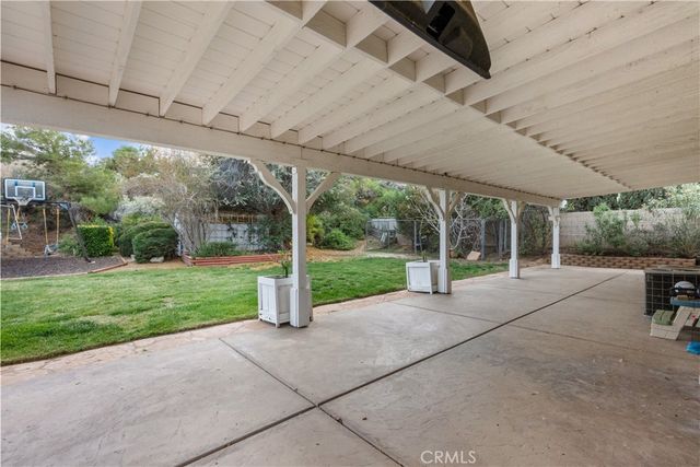 39926 Meadowcrest Way, Palmdale, CA 93551
