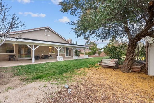 39926 Meadowcrest Way, Palmdale, CA 93551