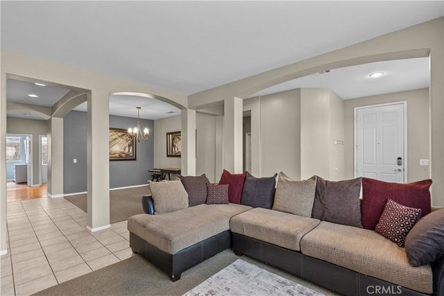 39926 Meadowcrest Way, Palmdale, CA 93551