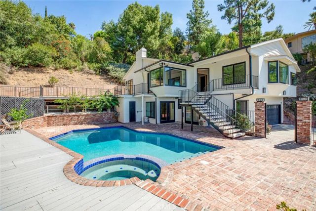 401 Brockmont Drive, Glendale, CA 91202